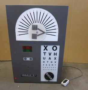 Vintage Opticians Eye Test Light Up Box Machine Re